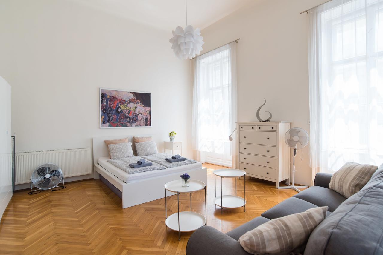 Broadway Apartment Budapest Exterior foto
